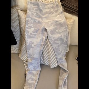 Lululemon leggings 28”